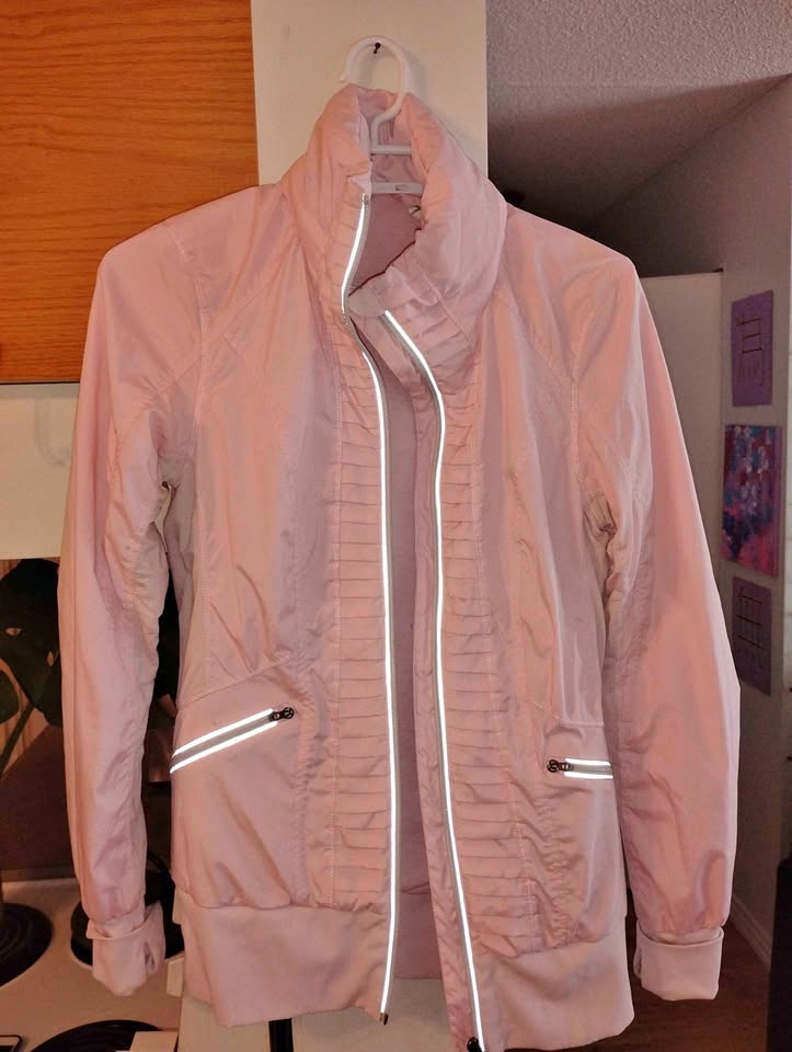 Women's Lululemon Running Jacket Size 6