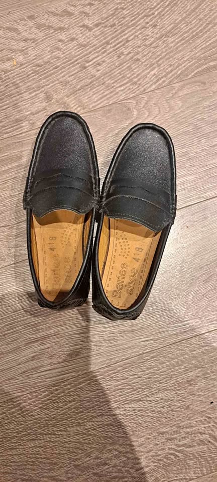 Kids Moccasins shoes- size 8 (4-5 yrs)