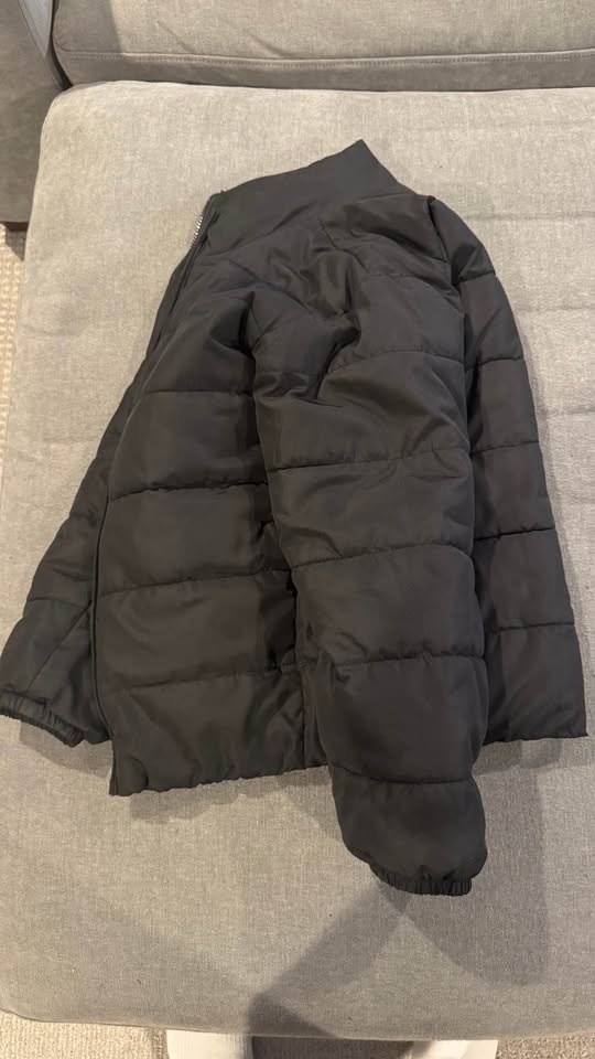 The Children’s Place Kids Jacket Size 10/12 - photo 2