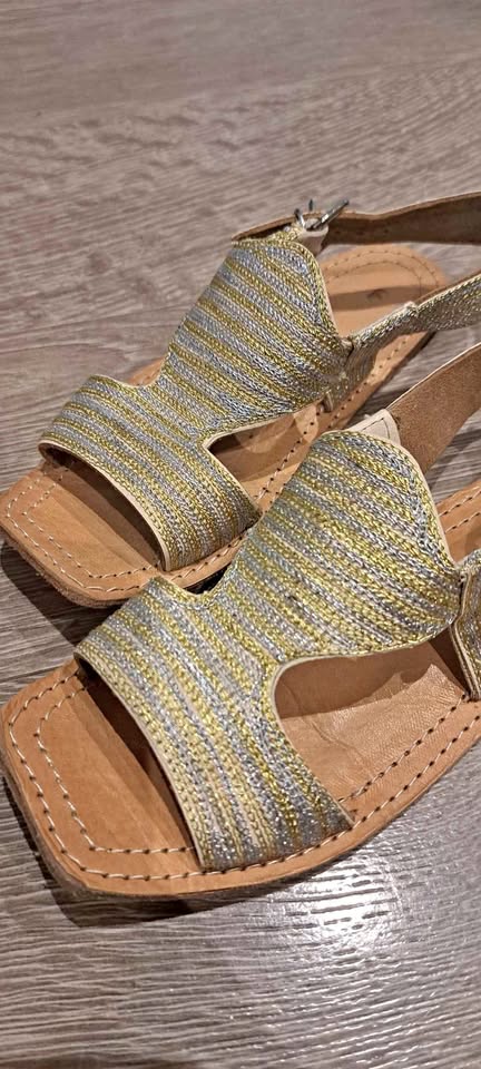 Kids tradional shoes-pakistani 100% original leather Size 9