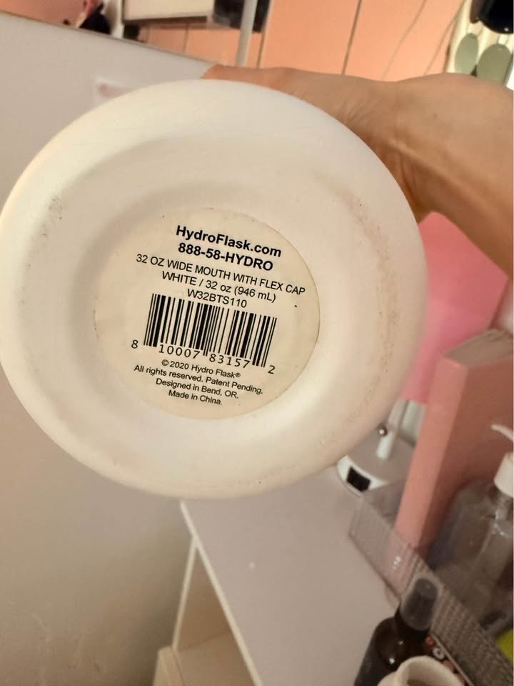 Hydro Flask 32 oz White Wide Mouth Bottle Flex Cap - photo 2