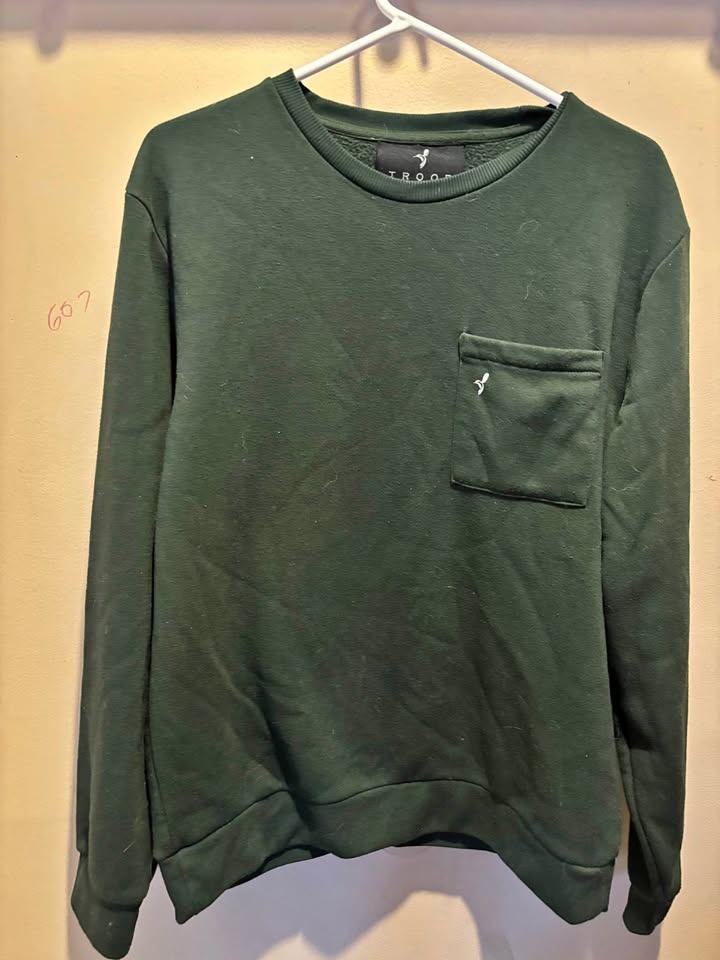 Troop crewneck sweater