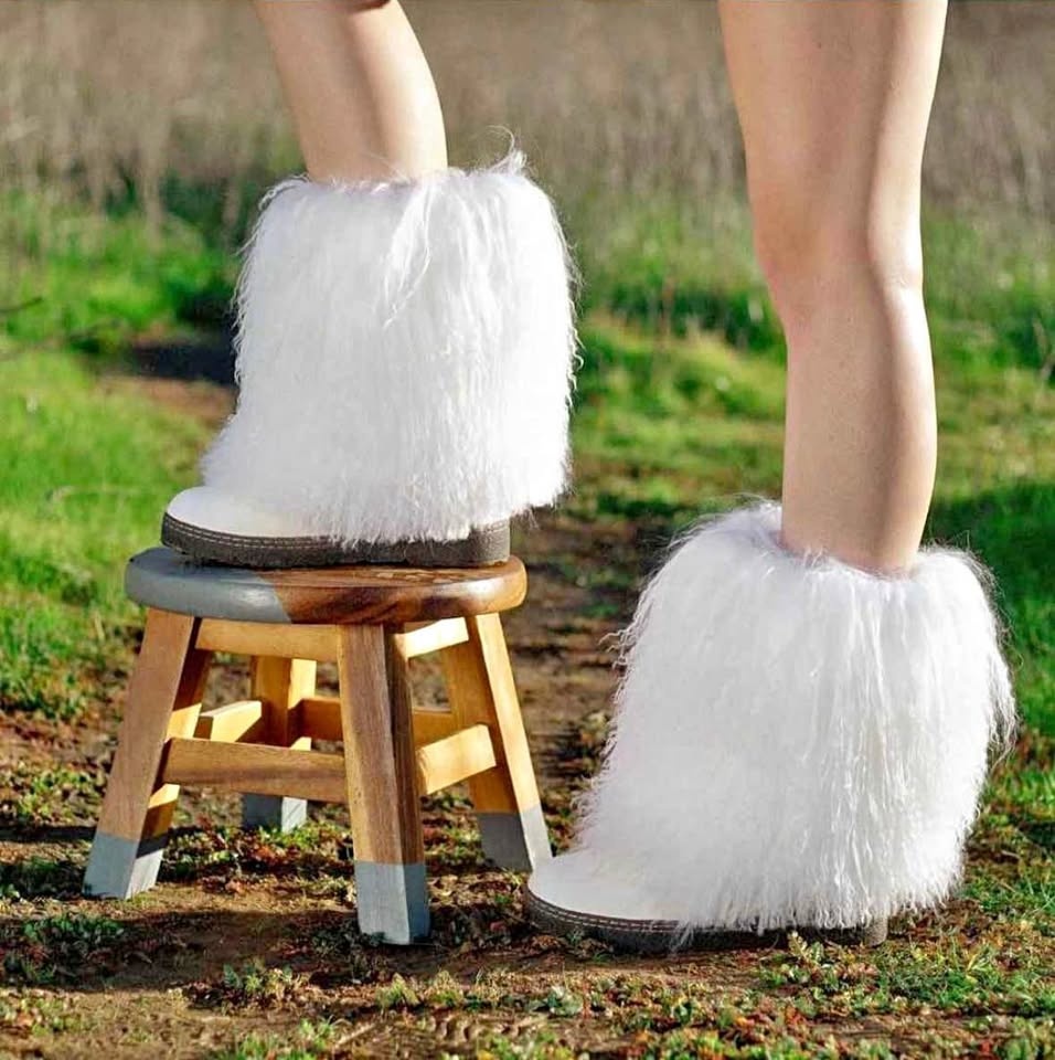 Bearpaw Fluffy Fur Boots White (Real Lamb Fur) - Size 5