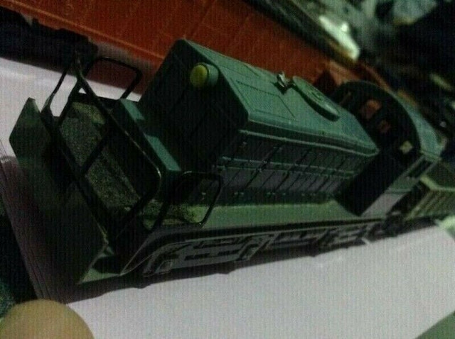Rare Vintage Germany HO Scale Train Set (Engine + 3 Freight) - photo 4