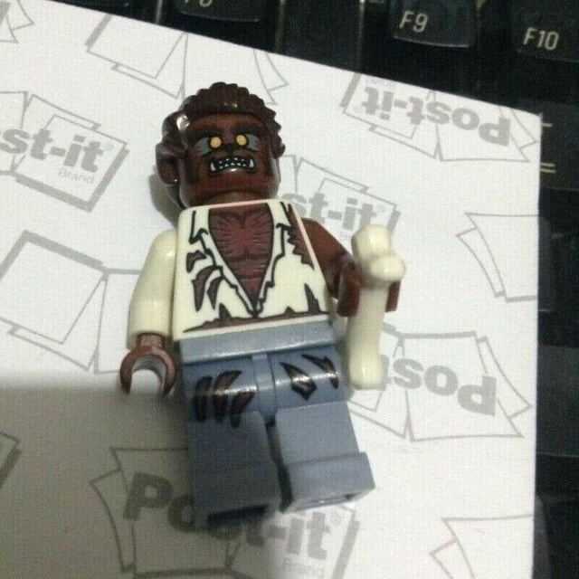 LEGO Wolverine Mini figure