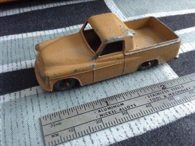 Rare Antique Lesney Matchbox Commer Pick-Up MK VIII