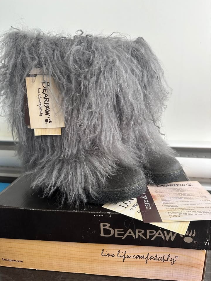 Bearpaw Fluffy Fur Boots in Charcoal (Real Lamb Fur) - Size 5 - photo 3