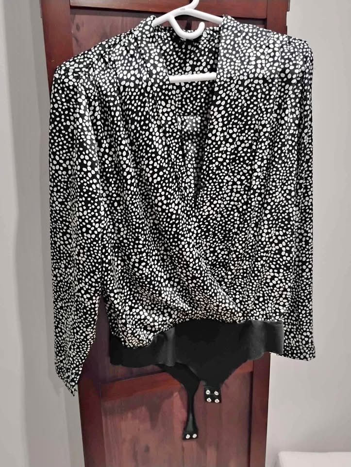 Dynamite Bodysuit Blouse Size L