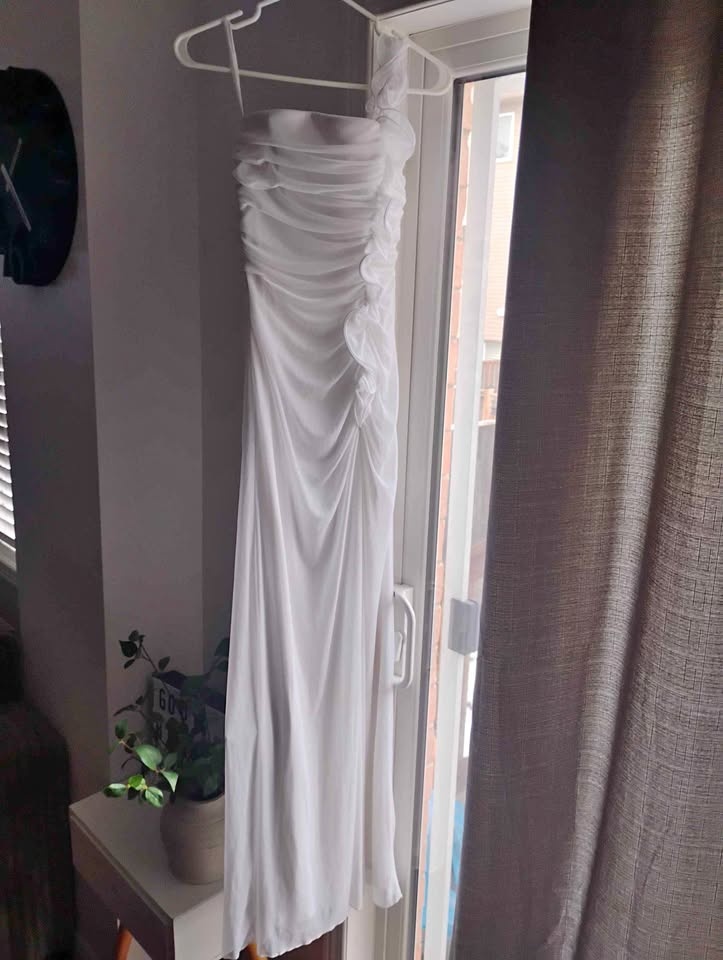 Wedding dress size small