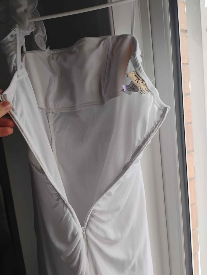 Wedding dress size small - photo 5