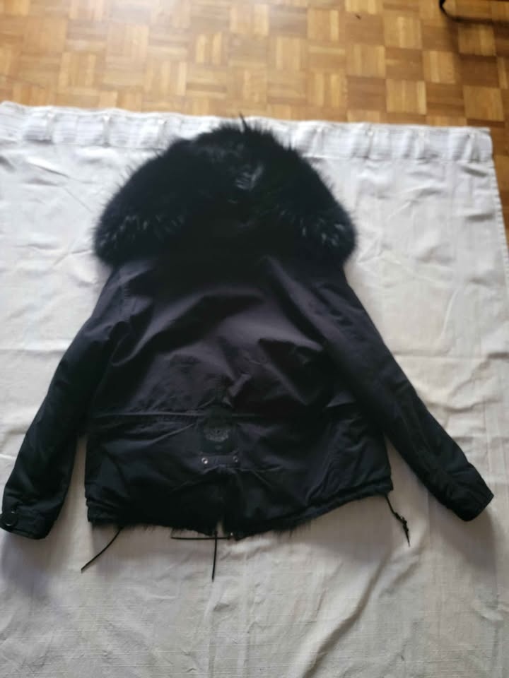 Black winter jacket size S fits M too - photo 4