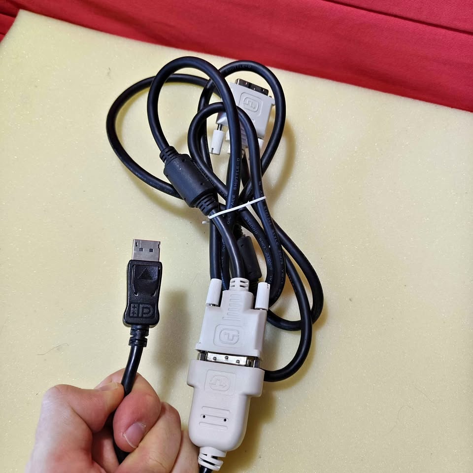 DisplayPort to DVI Converter Cables