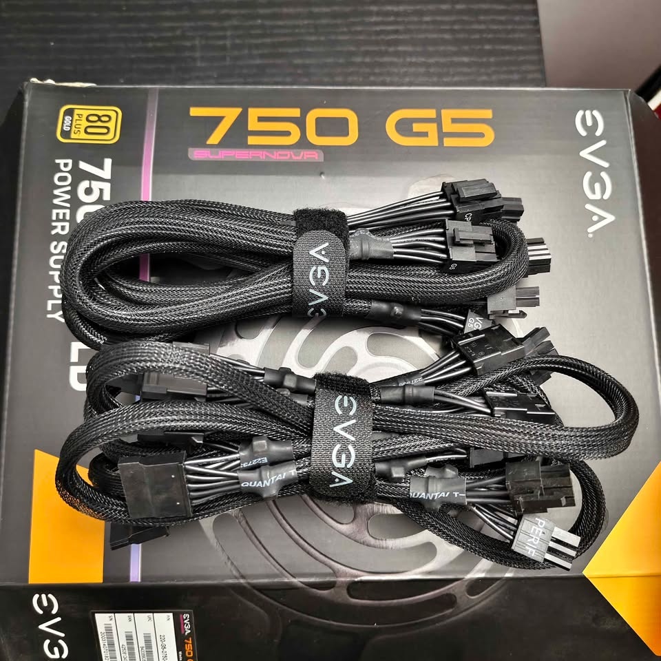 EVGA 750 G5 Supernova Modular PSU Cables - photo 5