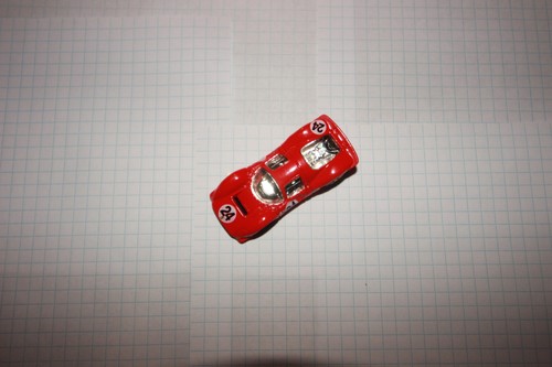 Hot Wheels Ferrari P4 2002 First Editions 1967 Die-Cast 1/64 Loo - photo 2