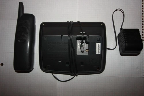 AT&T 2.4 GHz Cordless Answering System - Model E2126 - photo 2
