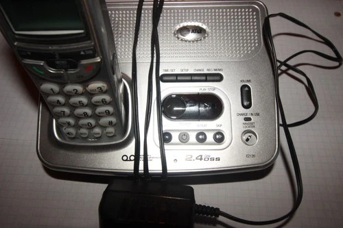 AT&T 2.4 GHz Cordless Answering System - Model E2126 - photo 5