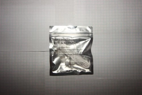 DELTA Airlines Studio "Plug In Tune Out" Earbuds - photo 4