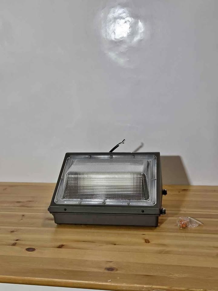 Led Wall Pack Outdoor 60W Waterproof Commercial, New