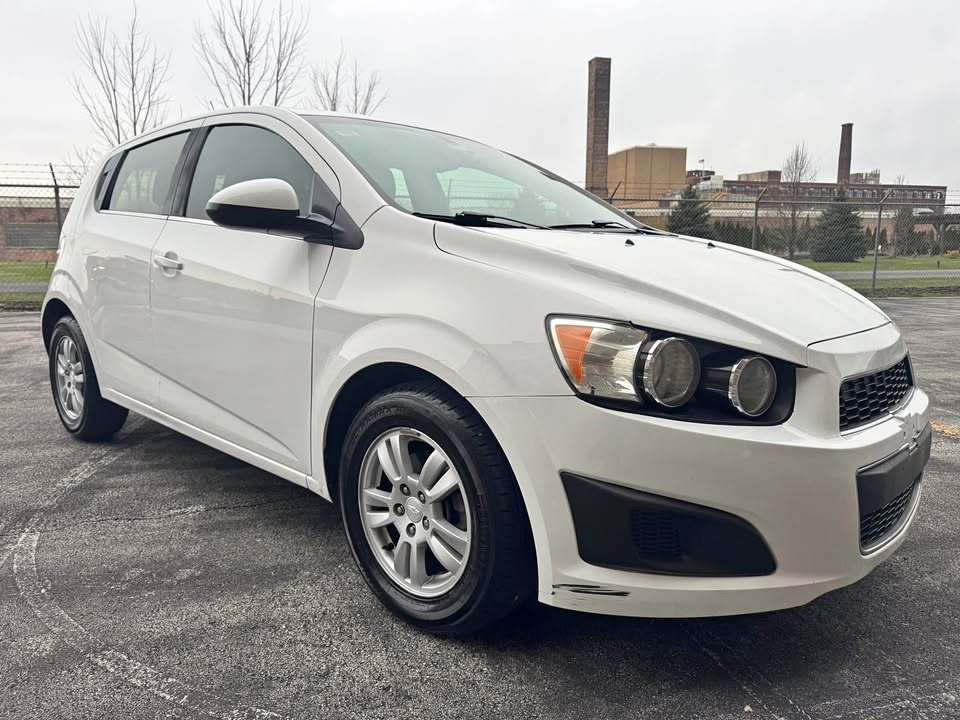 2014 Chevrolet Sonic LT Hatchback 4D