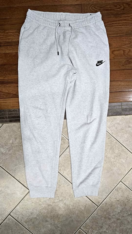 Nike Grey Sweatpants Size M