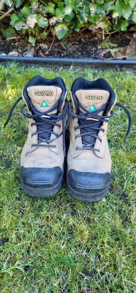 Women's Steel Toe Boots Size 7.5 - photo 2