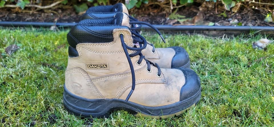 Women's Steel Toe Boots Size 7.5