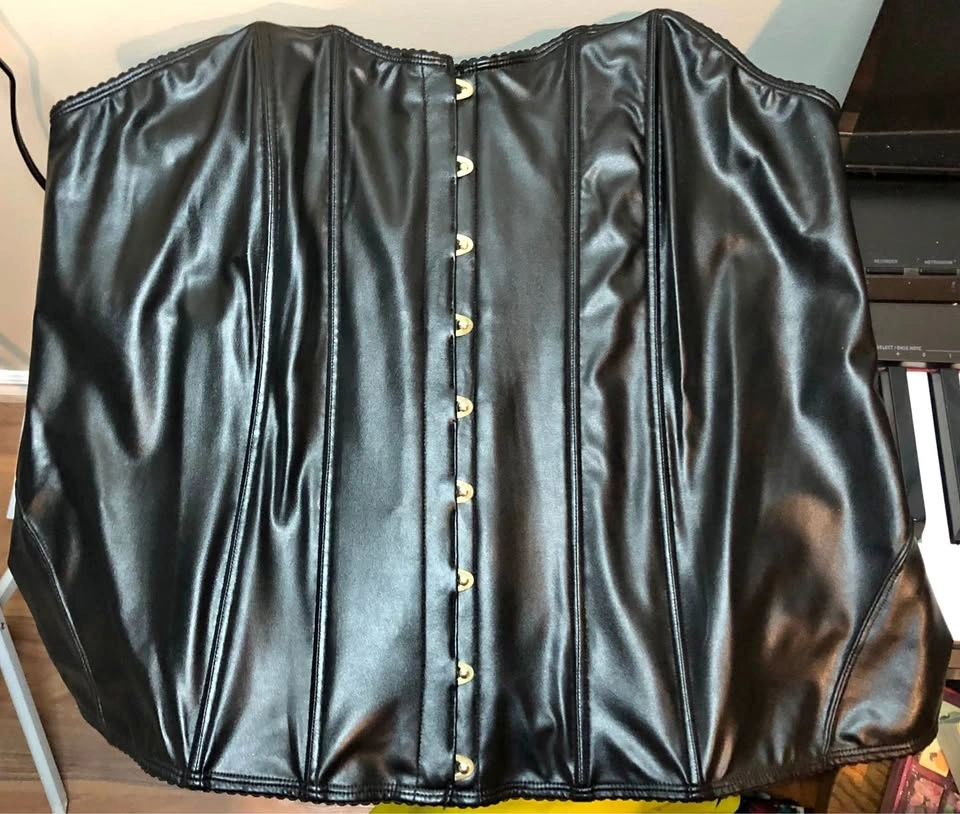 Moving, MUST GO! Torrid, Black Corset Top w Hook & Lace closures