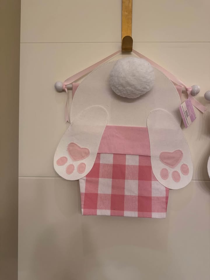 Easter Bunny Wall or Door Hanging Home Decor - photo 2