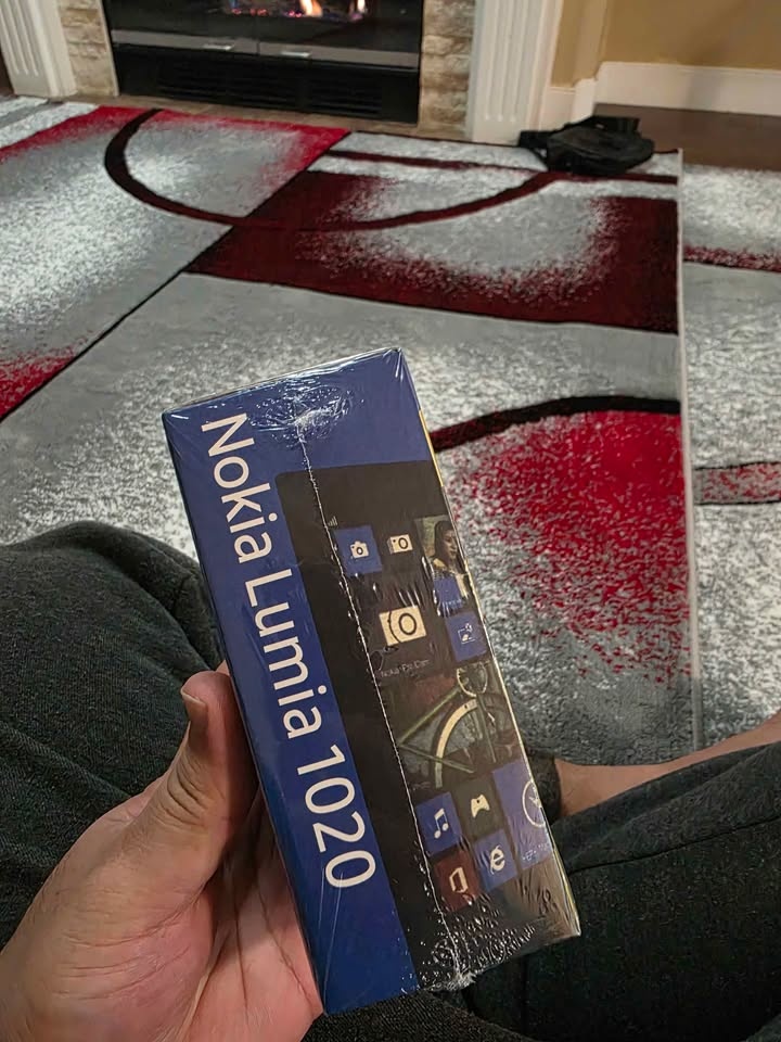 Nokia lumia 1020 red BNIB - photo 4