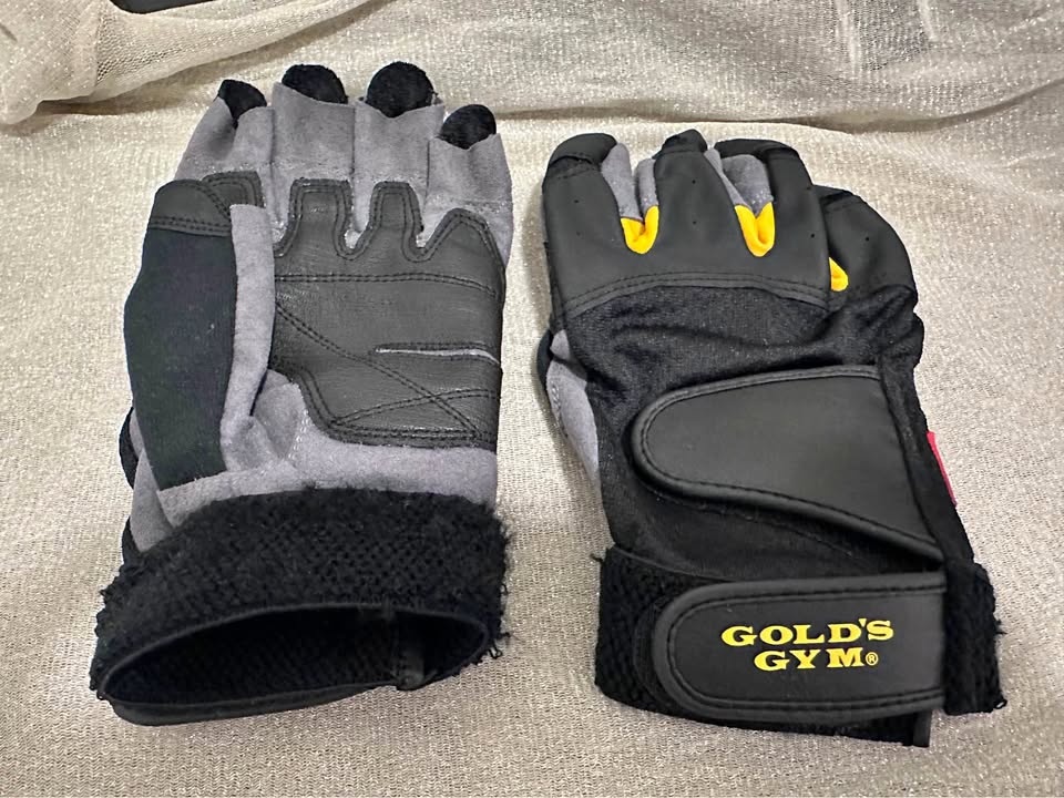 Professional Training Gloves from gold's gym