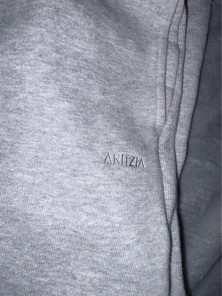 Aritzia Sweatfleece Boyfriend Fit Sweatpants - photo 3
