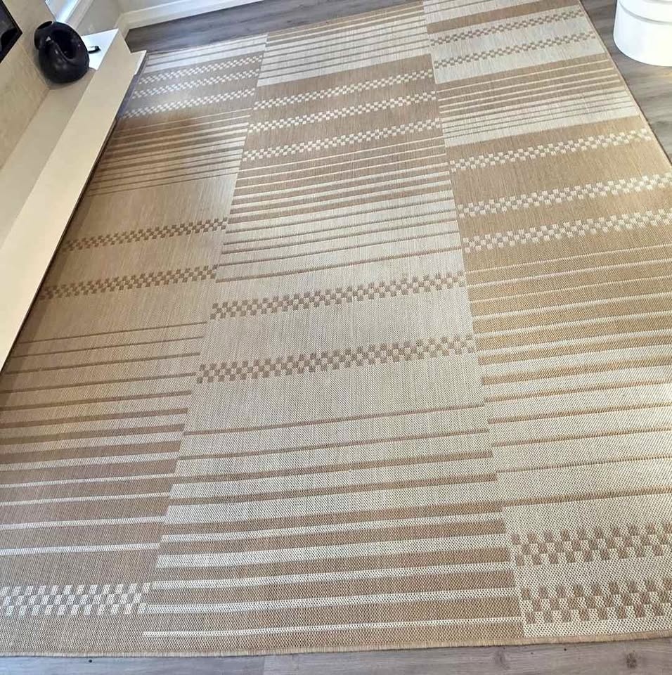Moving Out Sale – Large Beige Area Rug (7’10” x 10’)