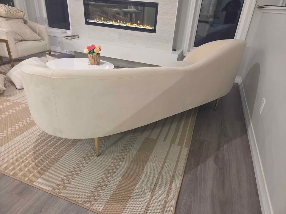 Moving Out Sale – Elegant Ivory Velvet Sofa (5-Seater) - photo 2