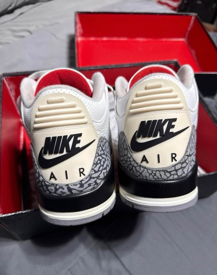 Nike Air Jordan 3 Retros - photo 3