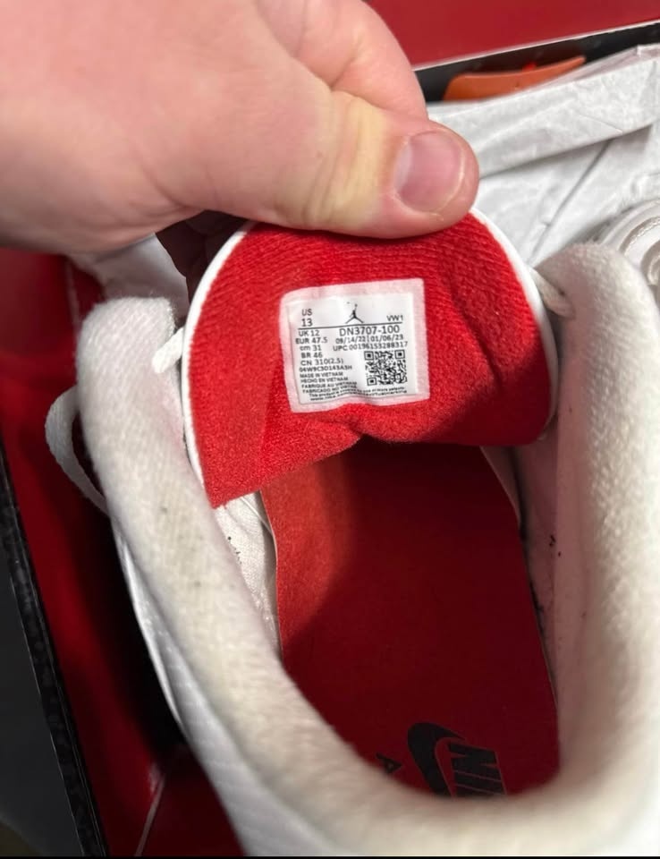 Nike Air Jordan 3 Retros - photo 4