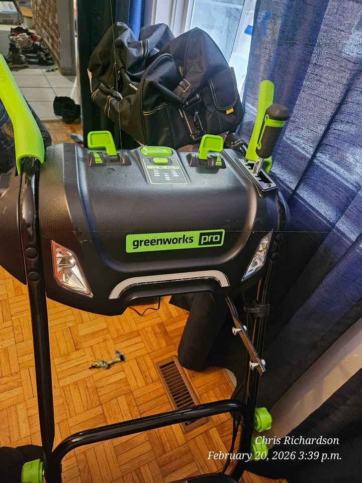 Greenworks 80v 24" Snowblower (Tool Only) - photo 4