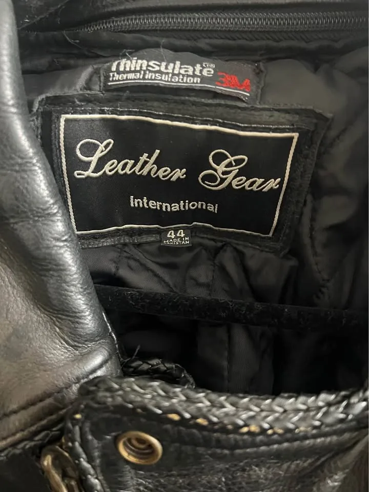 Men’s leather motorcycle jacket size 44 image indicator(2)