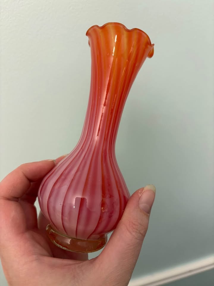 Pink blown vase - photo 4