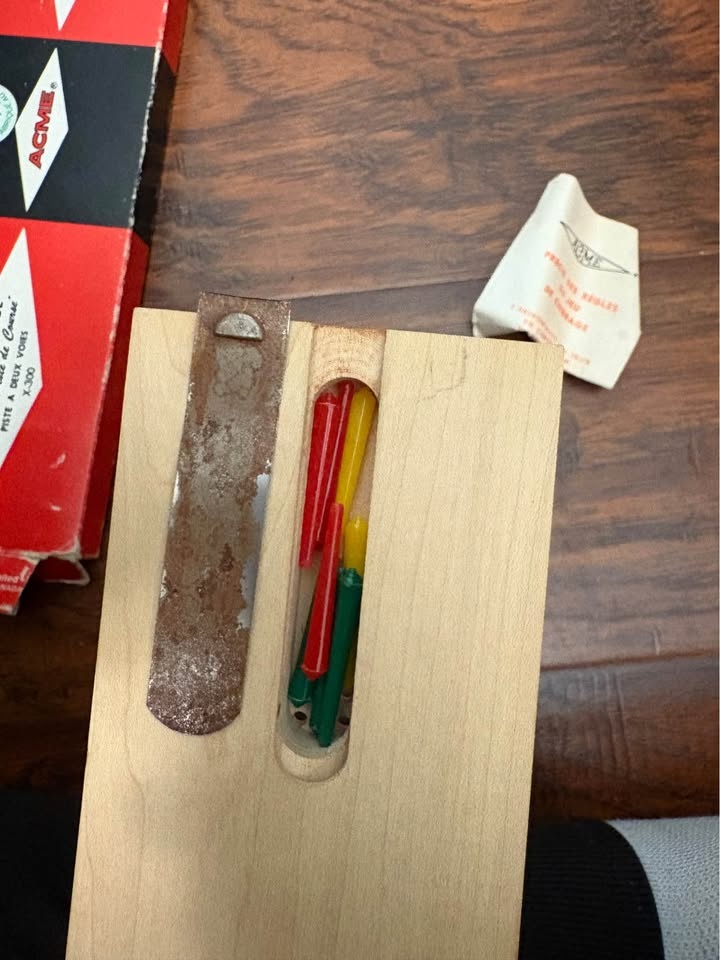 Vintage Cribbage Board - photo 4