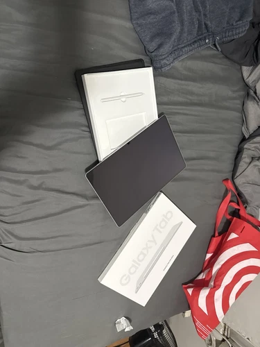 Galaxy Tab S10 Ultra 256 - Lightly Used - photo 2