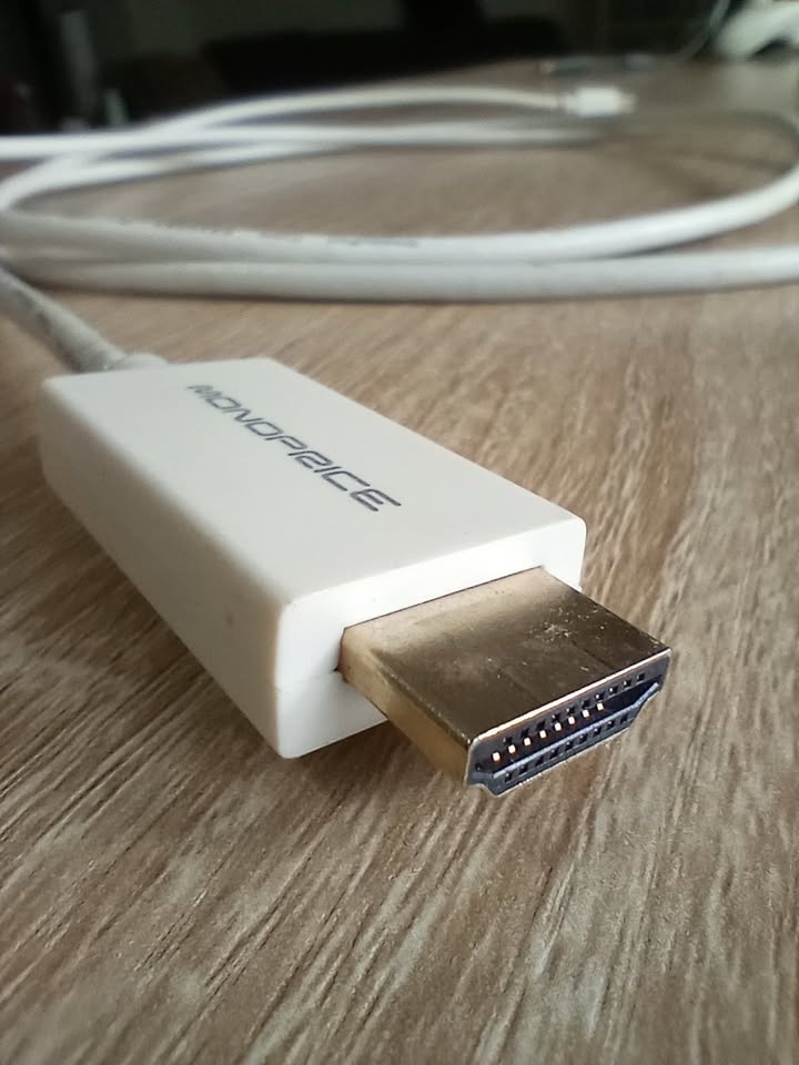 HDMI to Display Port 6 Foot Cable - MacBook Pro - photo 3