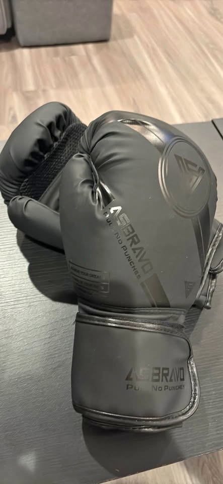 Asbravo Punching Bag Boxing Gloves