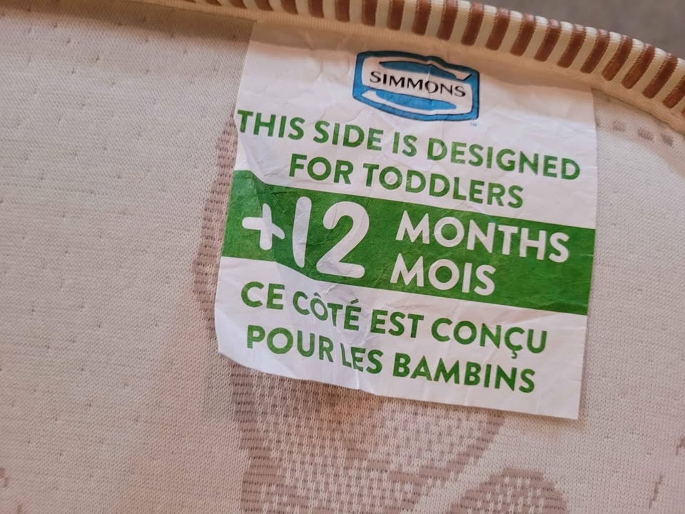 2 Stage Crib Mattress w/ Protectors & Sheet - photo 4