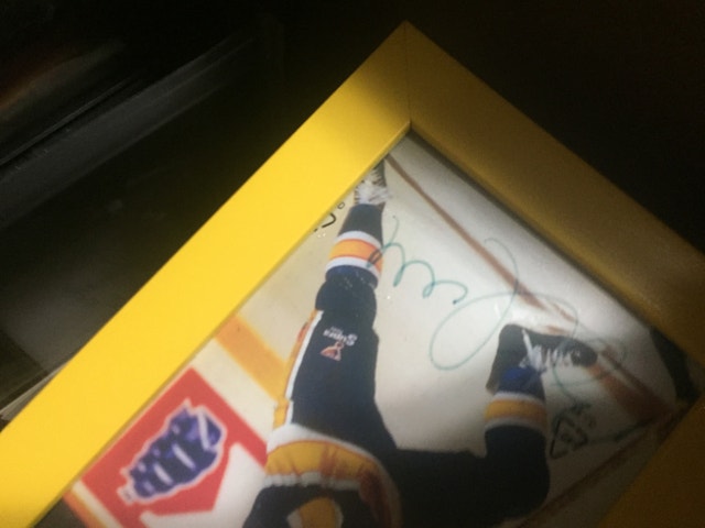 Hull signed - (SWC)