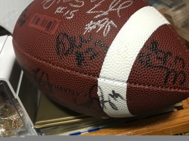Argos Teams Signed Football (Championship Year) - photo 3