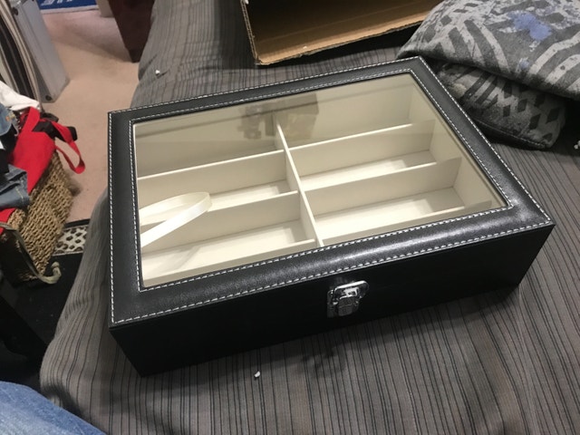Sunglass Holder 8 slots