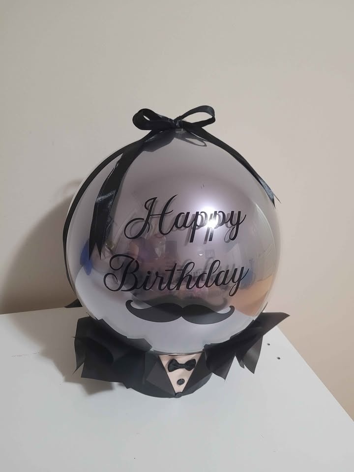 Customized Bobo Balloon Hamper - photo 4