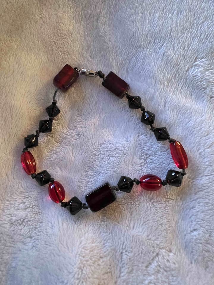 Dark Reds Beaded Bracelet
