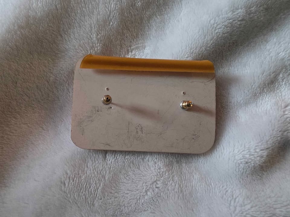 Brand new Vintage Red Earrings - photo 2