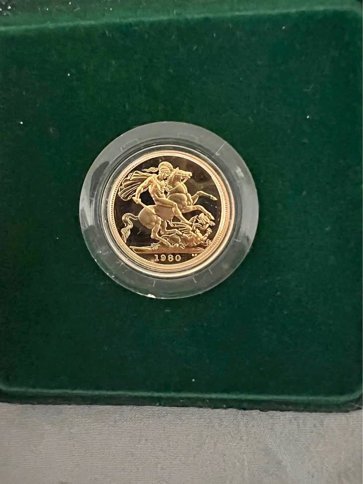 22k 7.988 gram Gold Coin UK